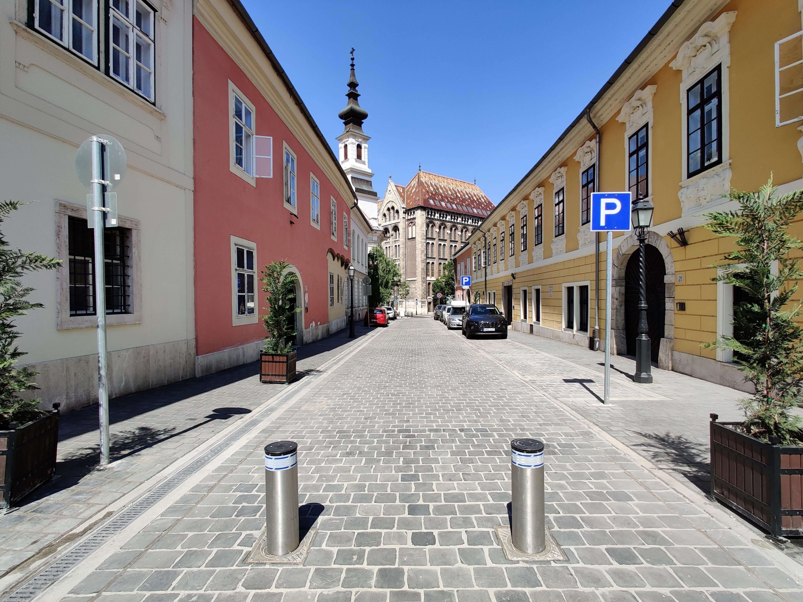 Babits_Mihaly_setany_Budai_Var_(3) A Táncsics Mihály utca csendje